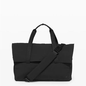 Lululemon Early Embark Duffel - NEW!